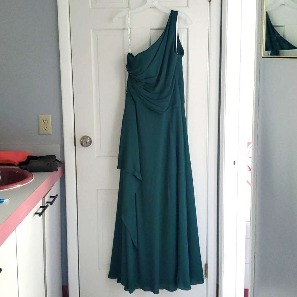 David's Bridal dress. Size 10. Color Juniper.